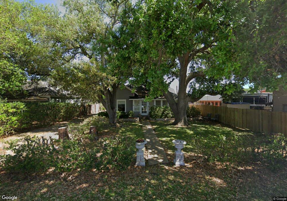 1515 Elm Ave, Bay City, TX 77414 - photo 1