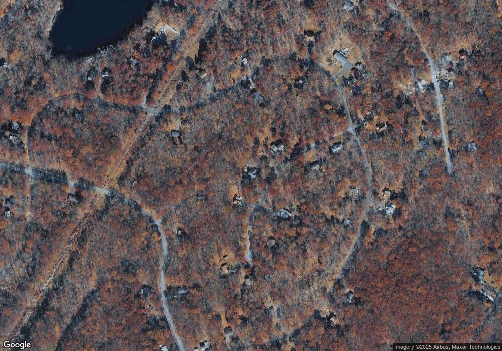 522 Hummingbird Ct, Bushkill, PA 18324 - photo 1