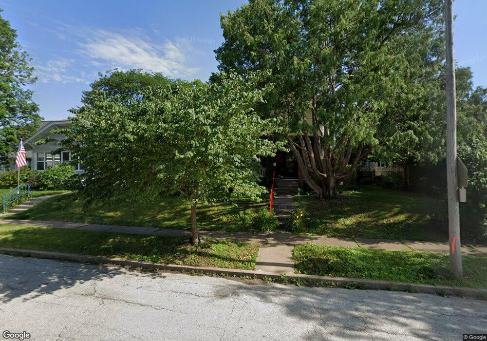 815 E Rusholme St, Davenport, IA 52803 - photo 1