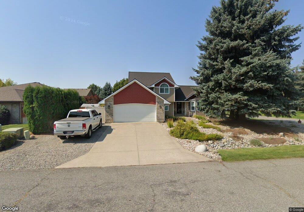 8715 N Maple St, Hayden, ID 83835 - photo 1