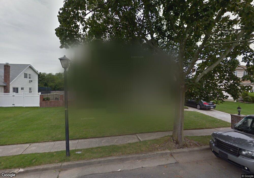 136 Jeatom Ln, Amityville, NY 11701 - photo 1