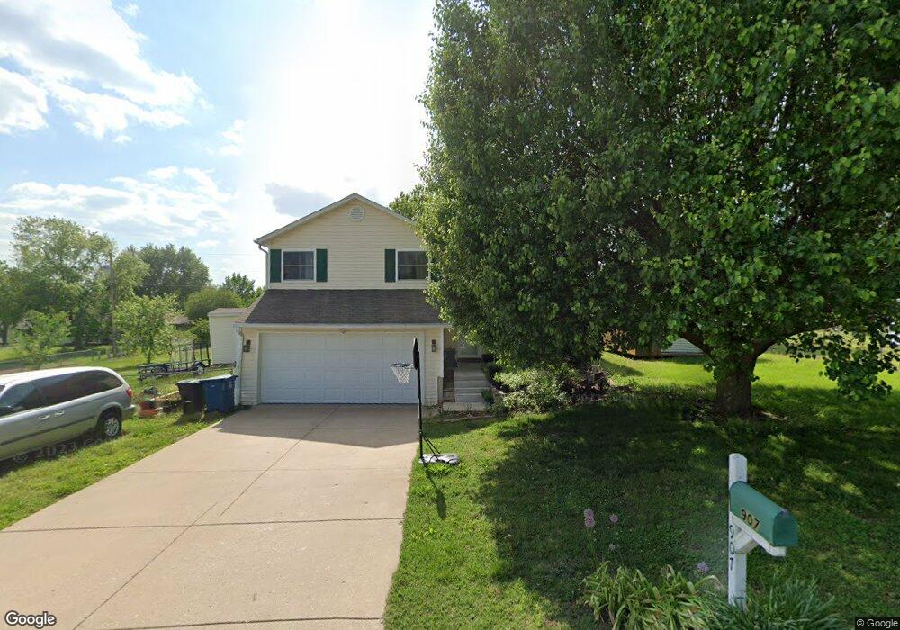 907 N 41st St, Nixa, MO 65714 - photo 1