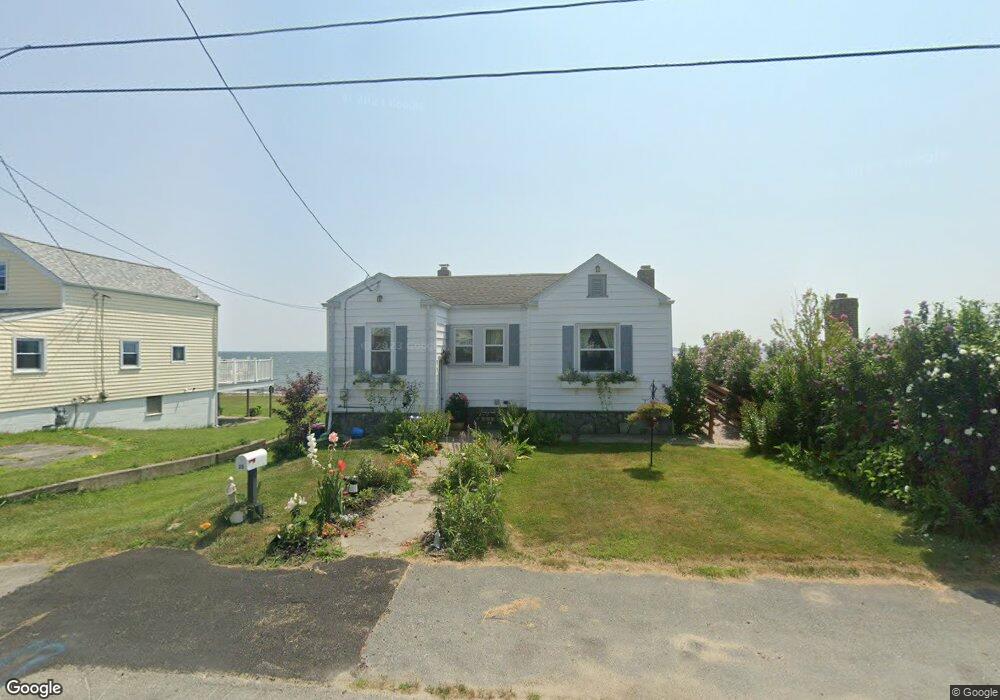 25 Bayview Ave, Fairhaven, MA 02719 - photo 1