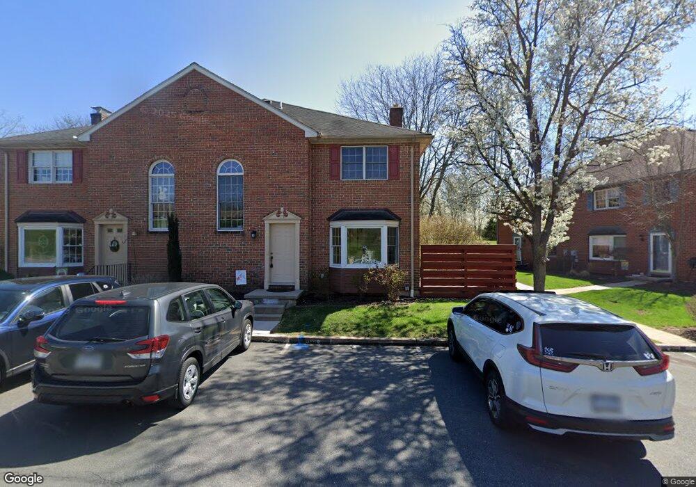 4 Windsor Ct, Reading, PA 19606 - photo 1