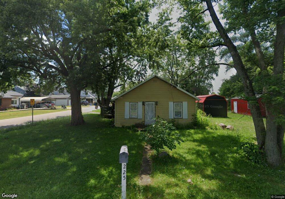 225 E Dartmouth Ave, Muncie, IN 47303 - photo 1