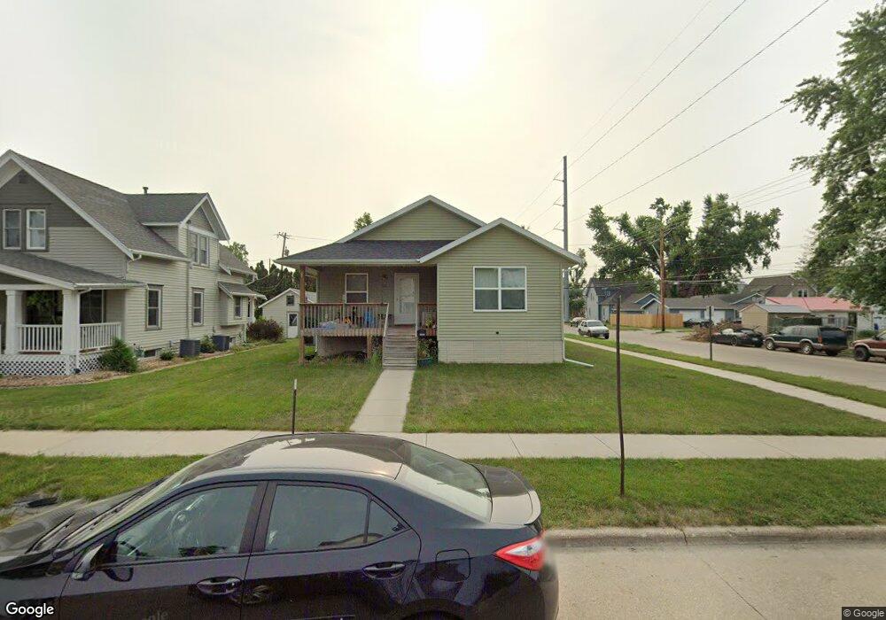 1301 8th St NW, Cedar Rapids, IA 52405 - photo 1
