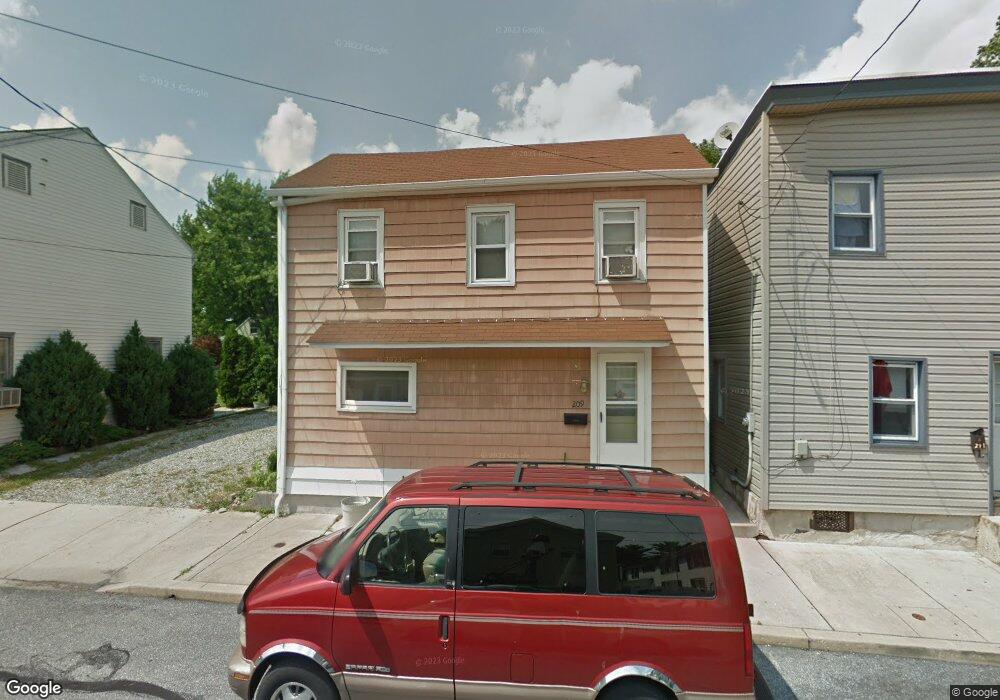 209 Mount Joy St, Mount Joy, PA 17552 - photo 1
