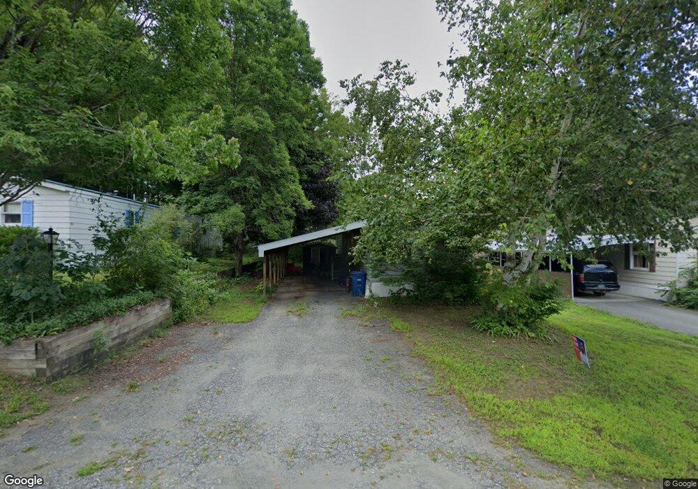 19 Mulberry Ln, Hartford, VT 05001 - photo 1