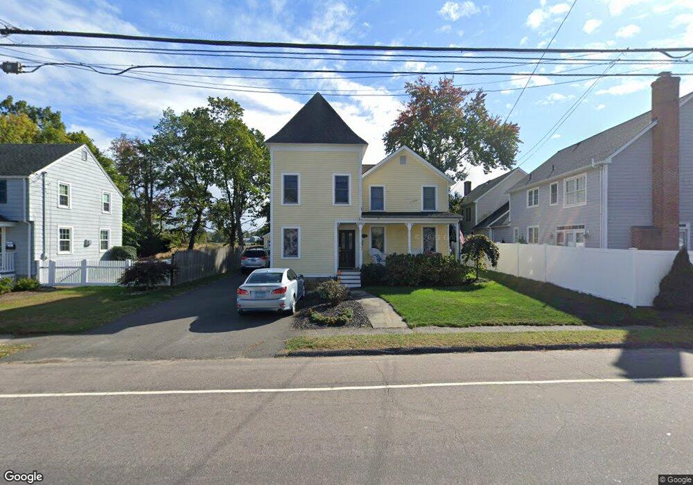 917 Oldfield Rd, Fairfield, CT 06824 - photo 1