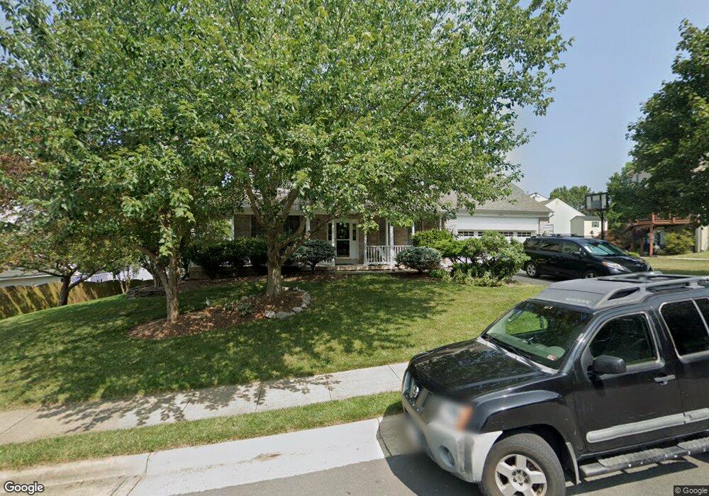 2022 Hanson Ln, Woodbridge, VA 22191 - photo 1