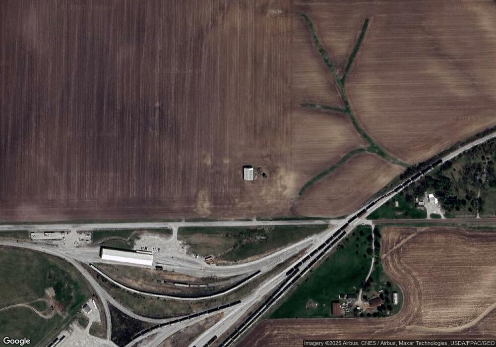 3504 N 39th Ave E, Newton, IA 50208 - photo 1