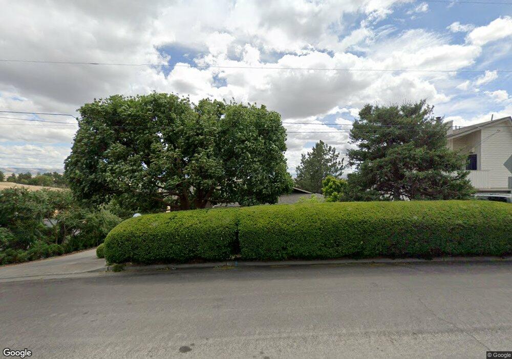 300 NW Ingram Ln, Pendleton, OR 97801 - photo 1