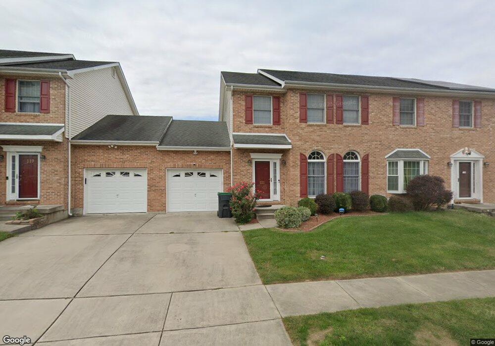 121 Marble House Dr, Bear, DE 19701 - photo 1