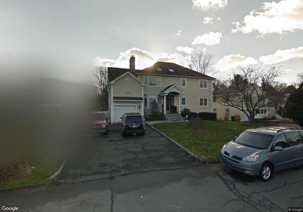 39 Autumn Ln, Stamford, CT 06906 - photo 1