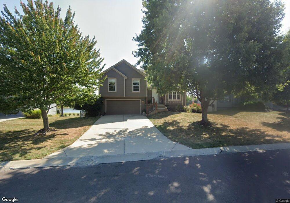 20739 S Barker Rd, Spring Hill, KS 66083 - photo 1