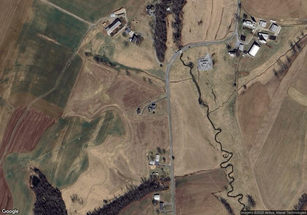 909 Pioneer Dr, Saint Thomas, PA 17252 - photo 1