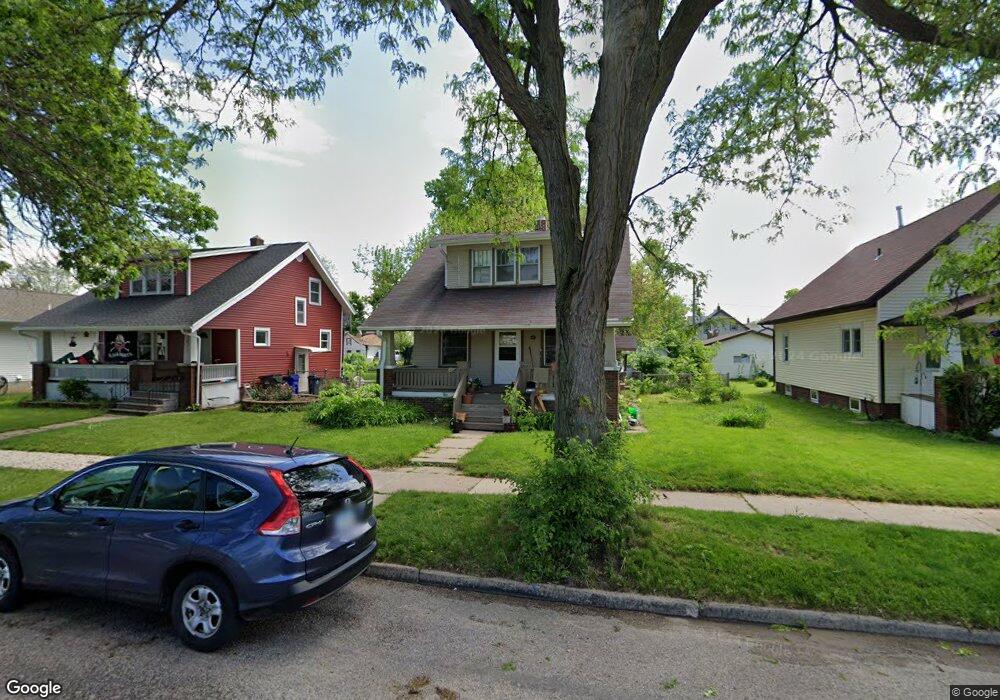 1817 1st St SW, Cedar Rapids, IA 52404 - photo 1