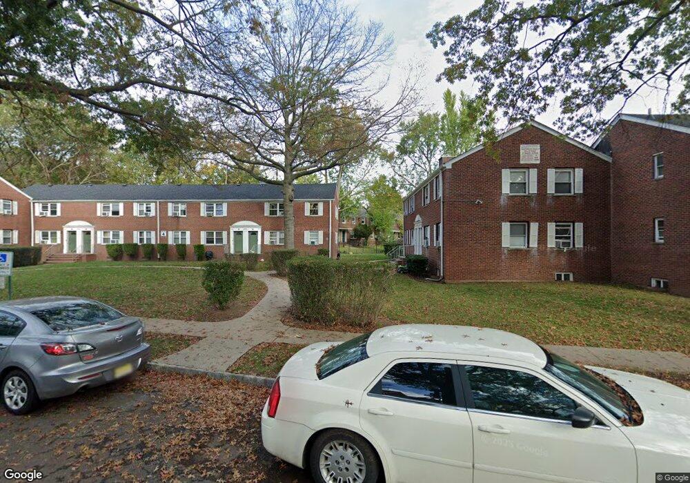 15 Carolyn Terrace unit 15b, Roselle, NJ 07203 - photo 1