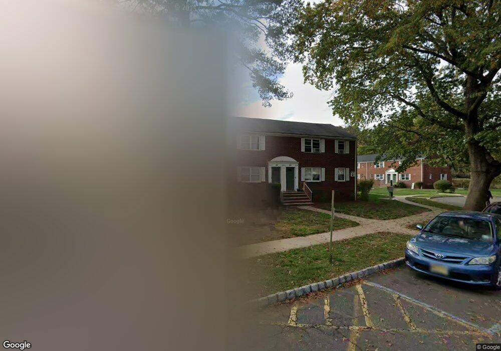 15B Carolyn Terrace unit 15B, Roselle, NJ 07203 - photo 1