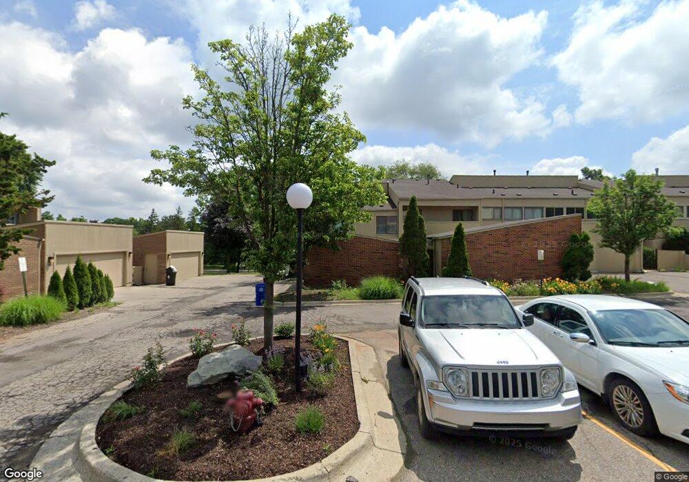 7336 Balsam Ct unit 40, West Bloomfield, MI 48322 - photo 1