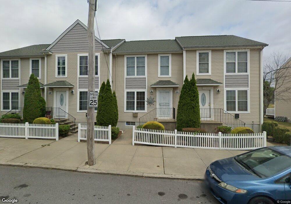 216 Meadow St unit 212, Pawtucket, RI 02860 - photo 1