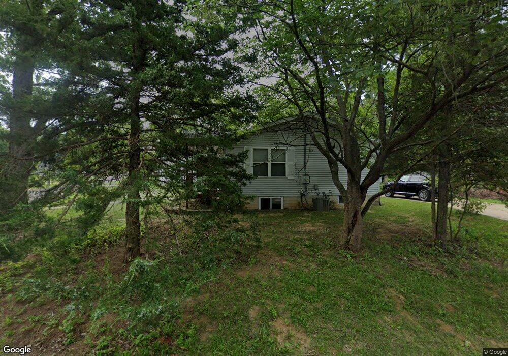 3536 W Sylvan Ln, Peoria, IL 61615 - photo 1