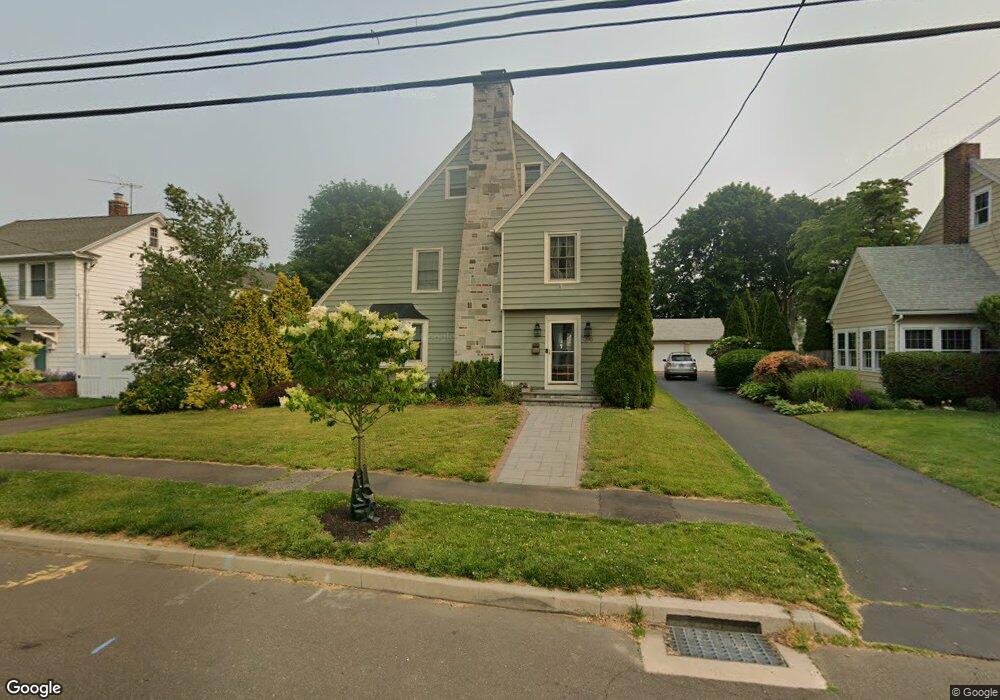 396 Meadowbrook Rd, Fairfield, CT 06824 - photo 1