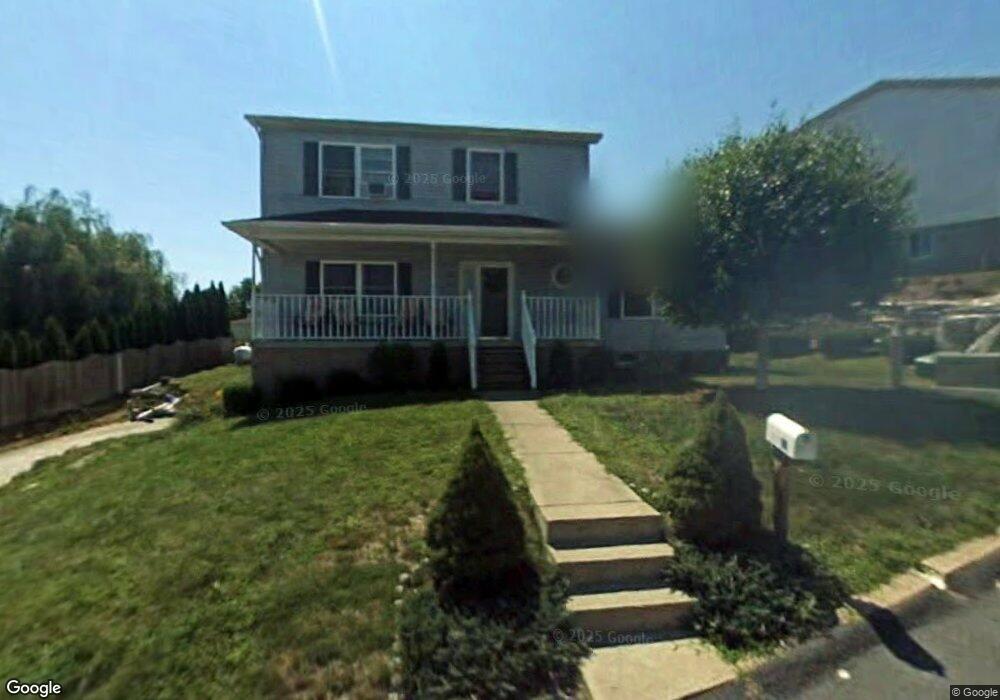 14 Jomerlyn Dr, Taylor, PA 18517 - photo 1