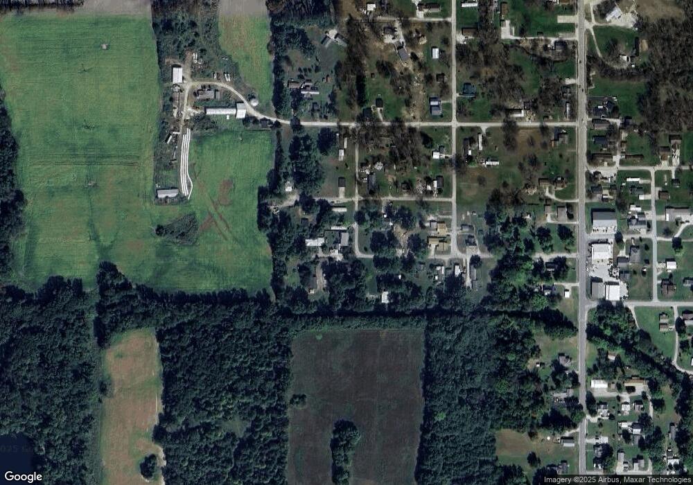 420 J St SW, Linton, IN 47441 - photo 1