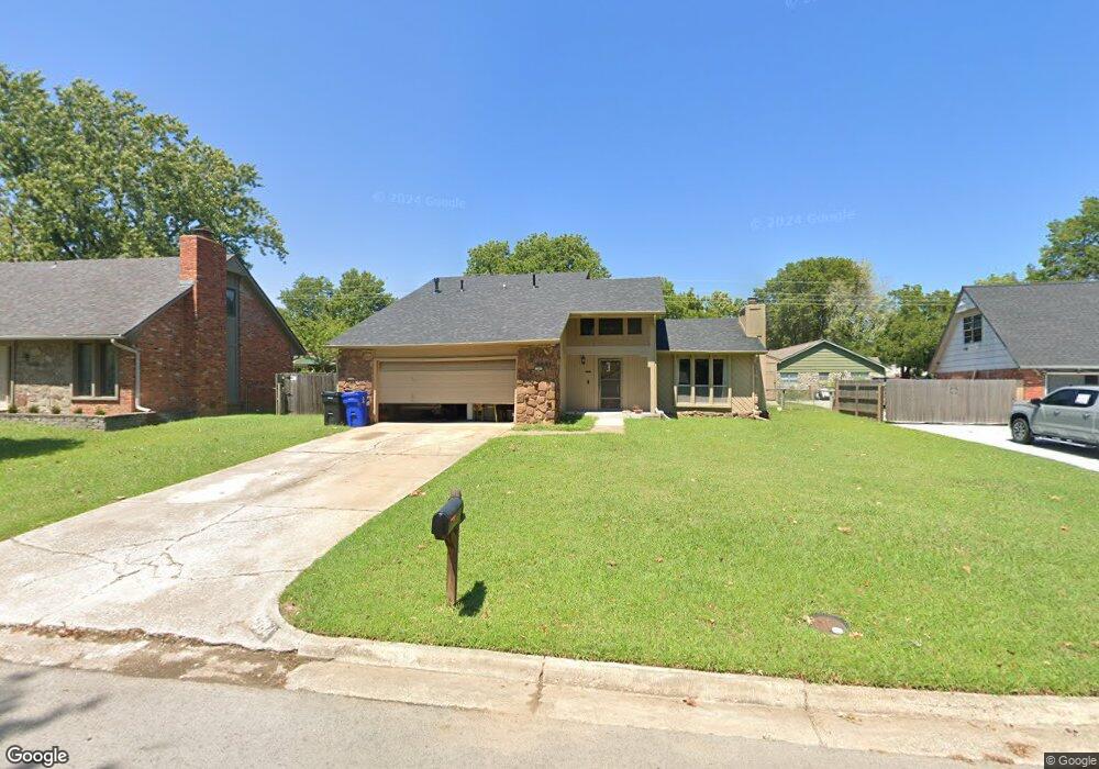 704 W Vicksburg St, Broken Arrow, OK 74011 - photo 1