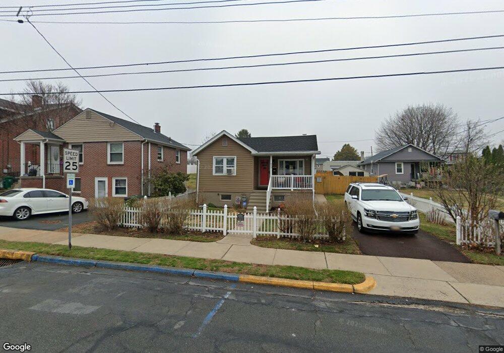 913 Fern Ave, Reading, PA 19607 - photo 1