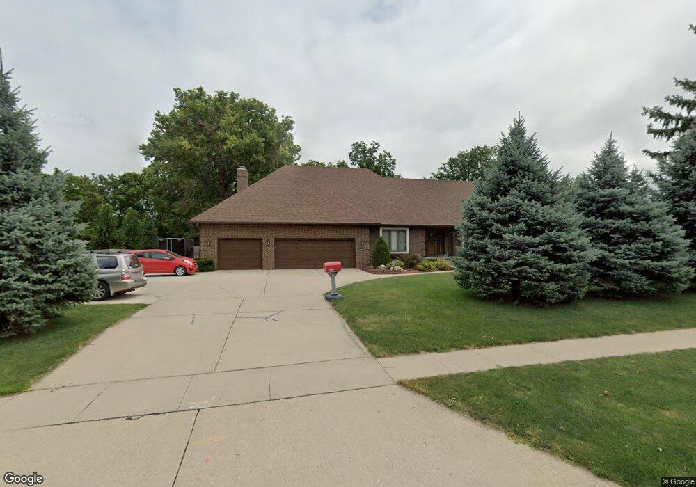 909 50th St, West Des Moines, IA 50265 - photo 1
