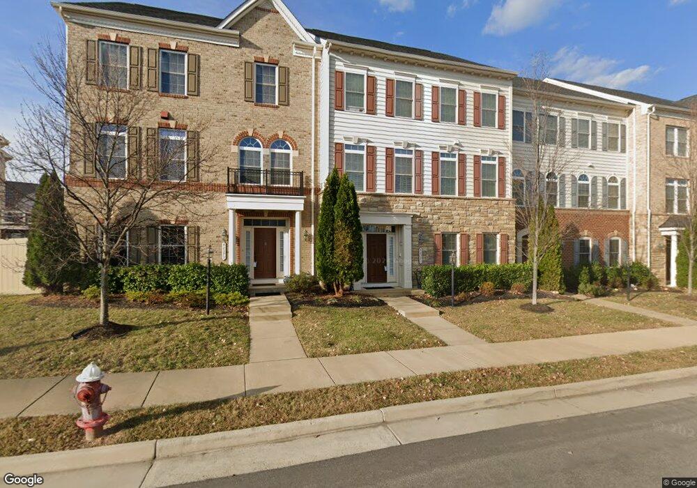 42371 Pine Forest Dr, Chantilly, VA 20152 - photo 1