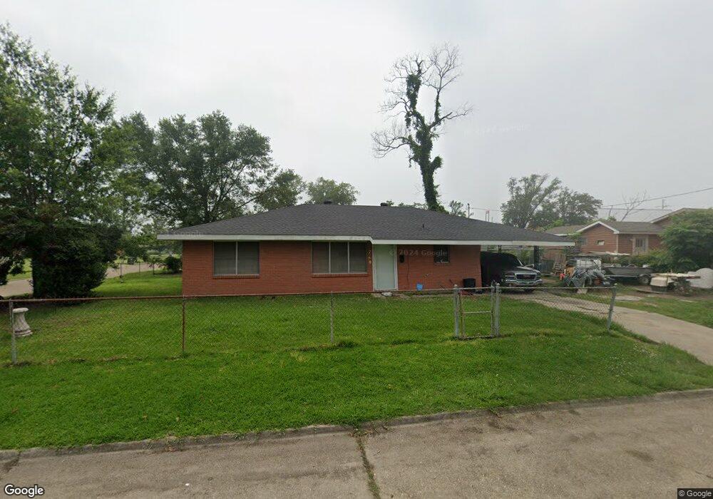 709 W Hale St, Lake Charles, LA 70601 - photo 1