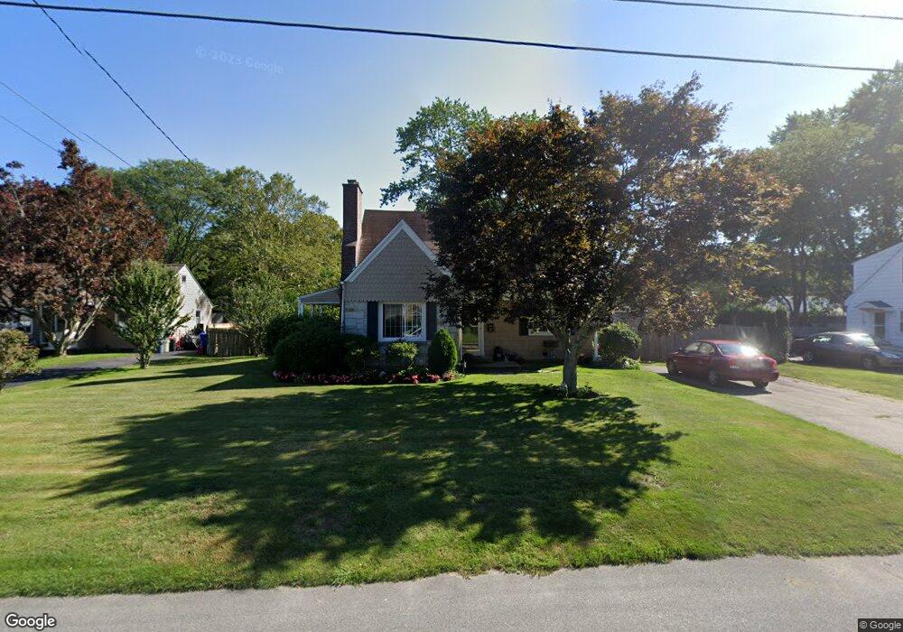 36 Lindy Ave, Riverside, RI 02915 - photo 1