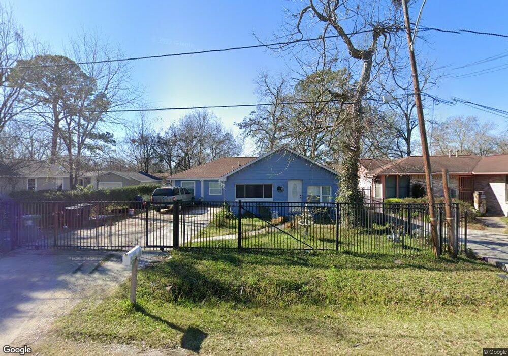 7411 Hoffman St, Houston, TX 77028 - photo 1