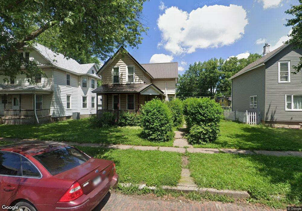1912 W 1st St, Davenport, IA 52802 - photo 1