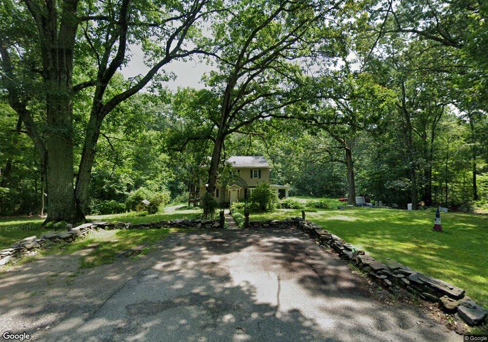 335 W Sutton Rd, Sutton, MA 01590 - photo 1