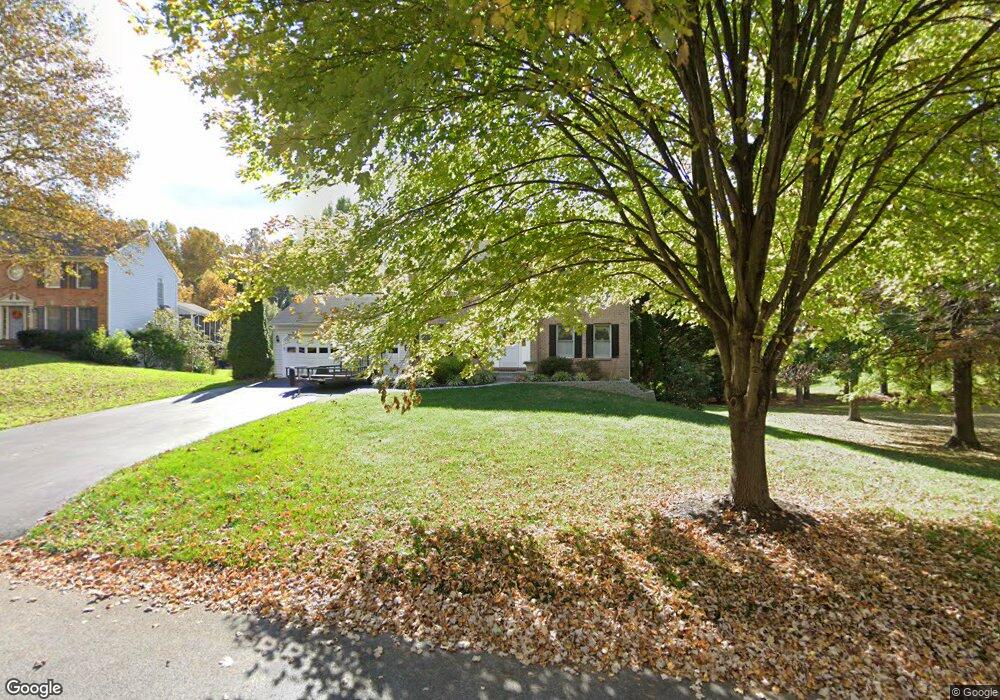 1175 Lafayette Dr, Sykesville, MD 21784 - photo 1