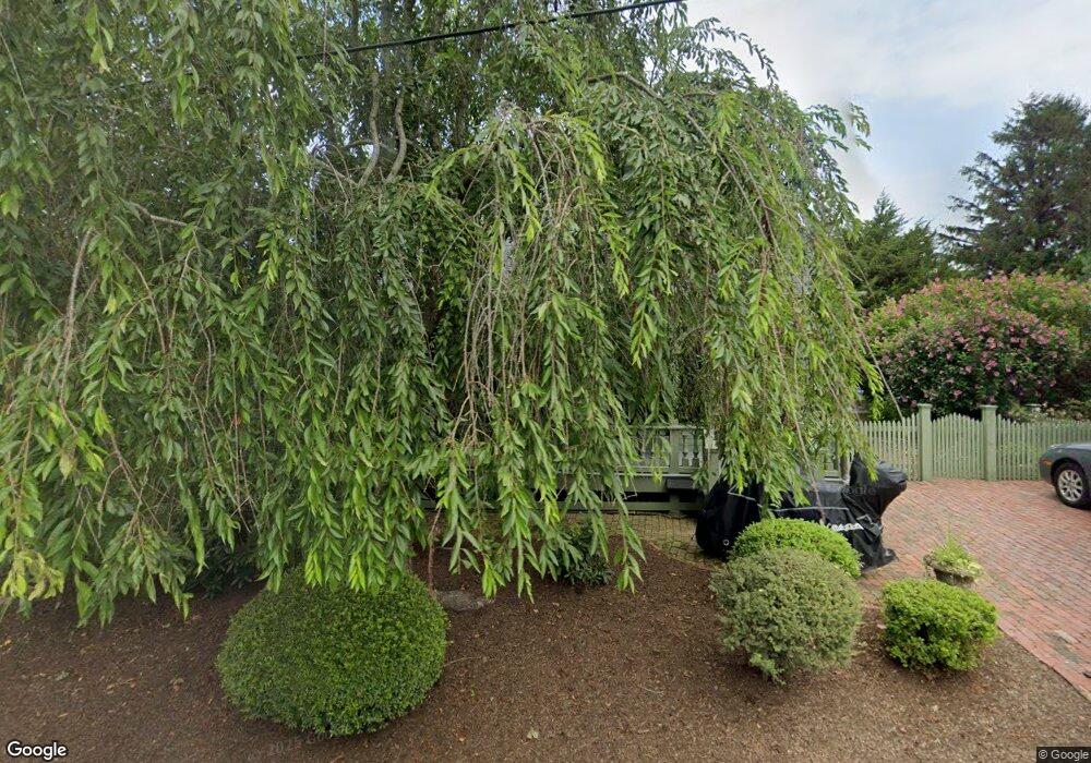 8 Victoria Ave unit 3, Newport, RI 02840 - photo 1