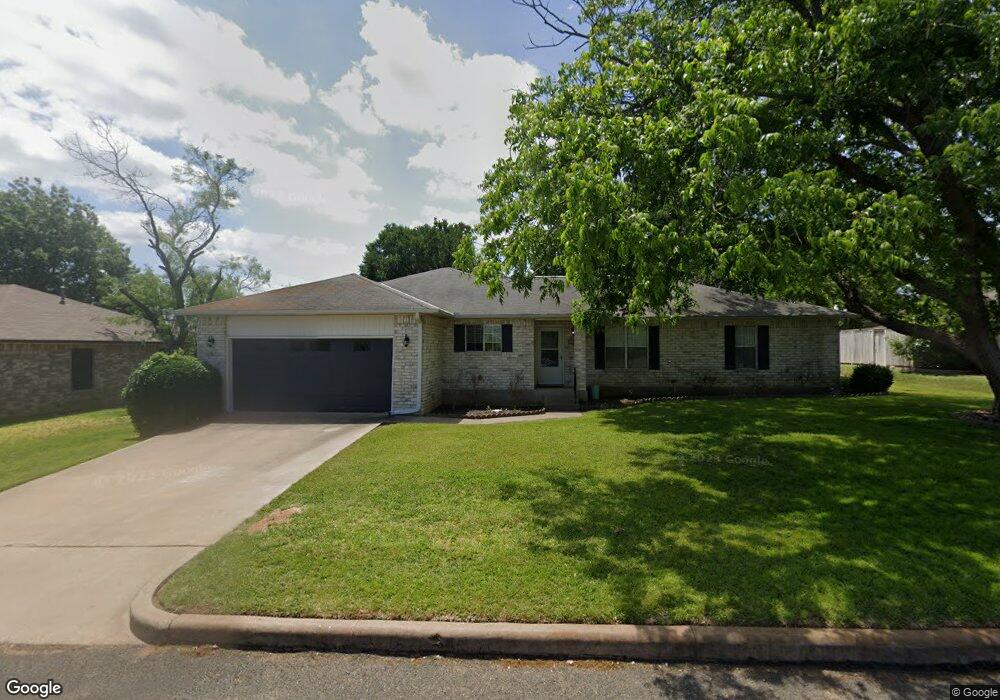 115 E Windcrest St, Fredericksburg, TX 78624 - photo 1