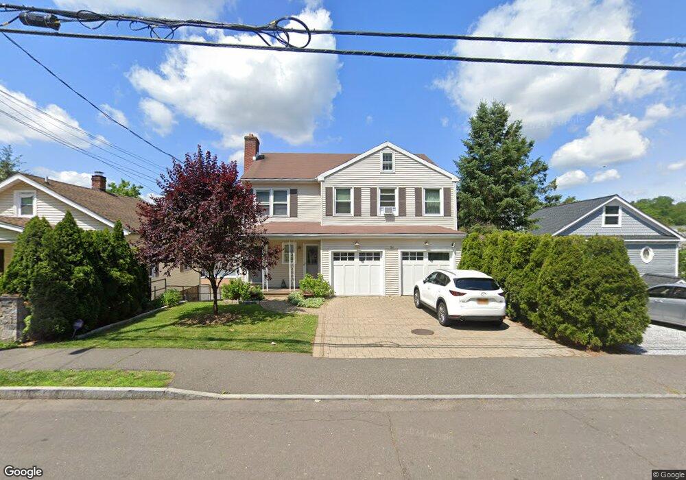 34 Pemberwick Rd, Greenwich, CT 06831 - photo 1