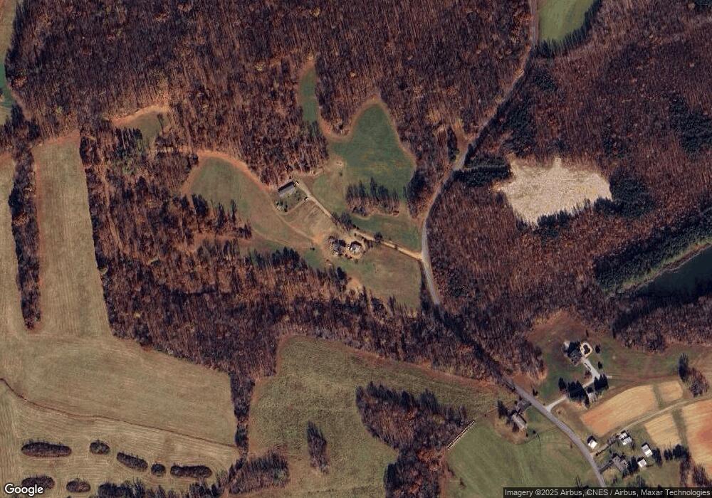 693 Gordon Rd, Callands, VA 24530 - photo 1