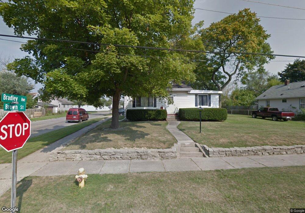 2646 Brown St, Flint, MI 48503 - photo 1