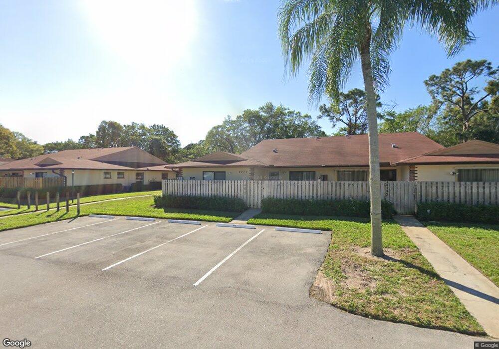 4272 Woodstock Dr unit B, West Palm Beach, FL 33409 - photo 1