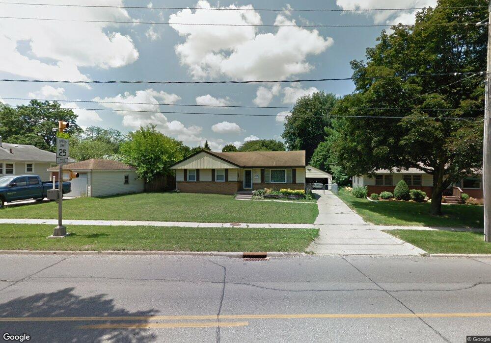 4108 Lower Beaver Rd, Des Moines, IA 50310 - photo 1