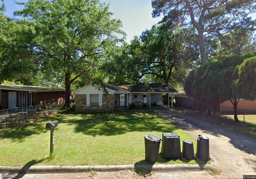 1026 Ellen Ave, Wake Village, TX 75501 - photo 1