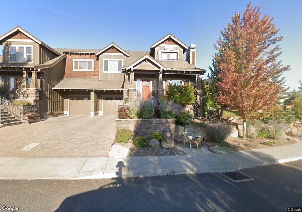 2551 NW Awbrey Point Cir, Bend, OR 97701 - photo 1