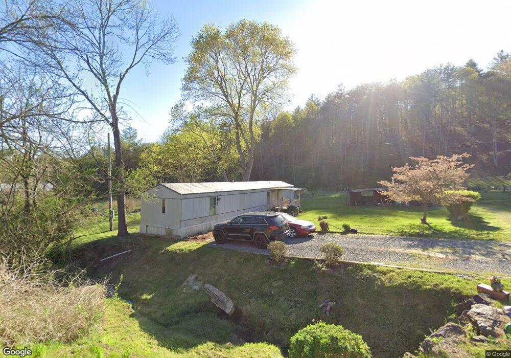 667 John Henry Rd, Burnsville, NC 28714 - photo 1