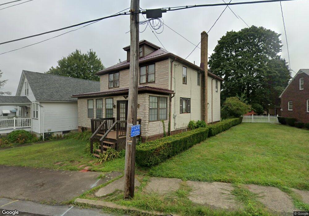 979 E Chestnut St, Hazleton, PA 18201 - photo 1